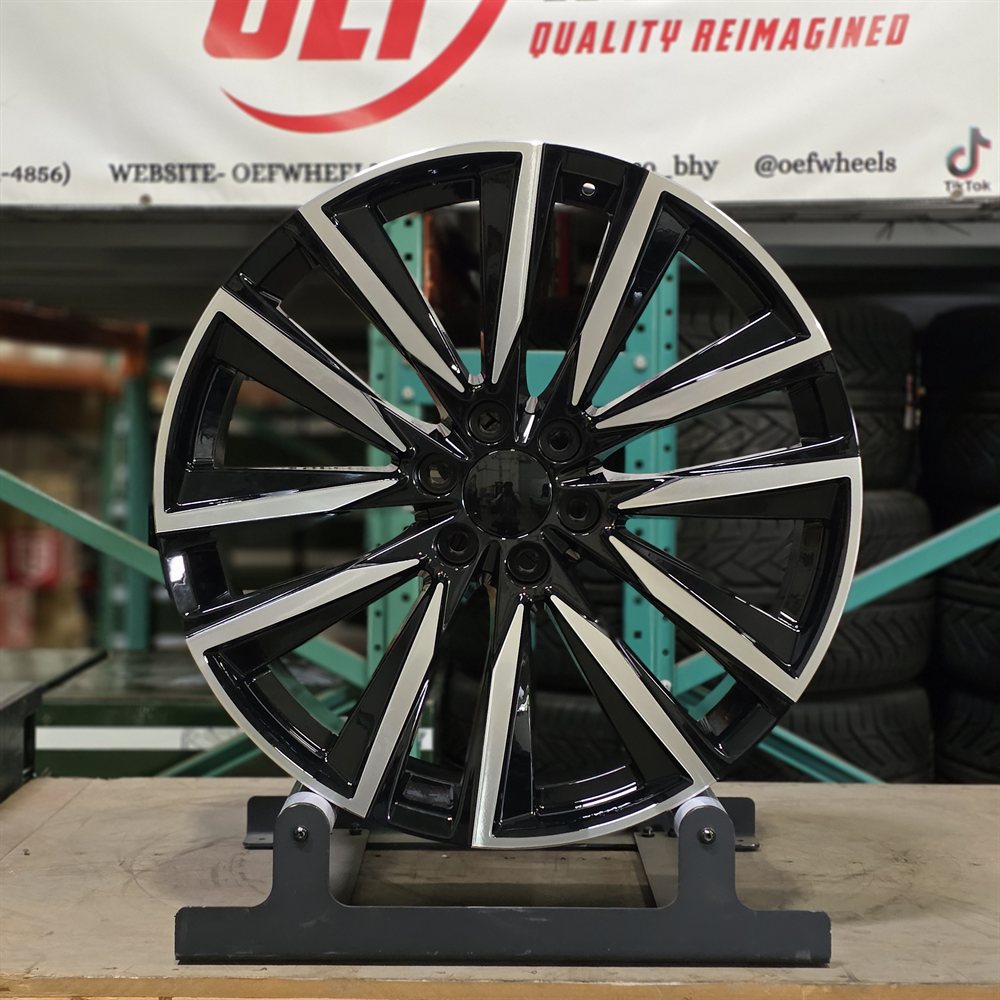 Escalade D10 wheel — Chrome, Gloss Black, Gunmetal High Polish, Black Machine