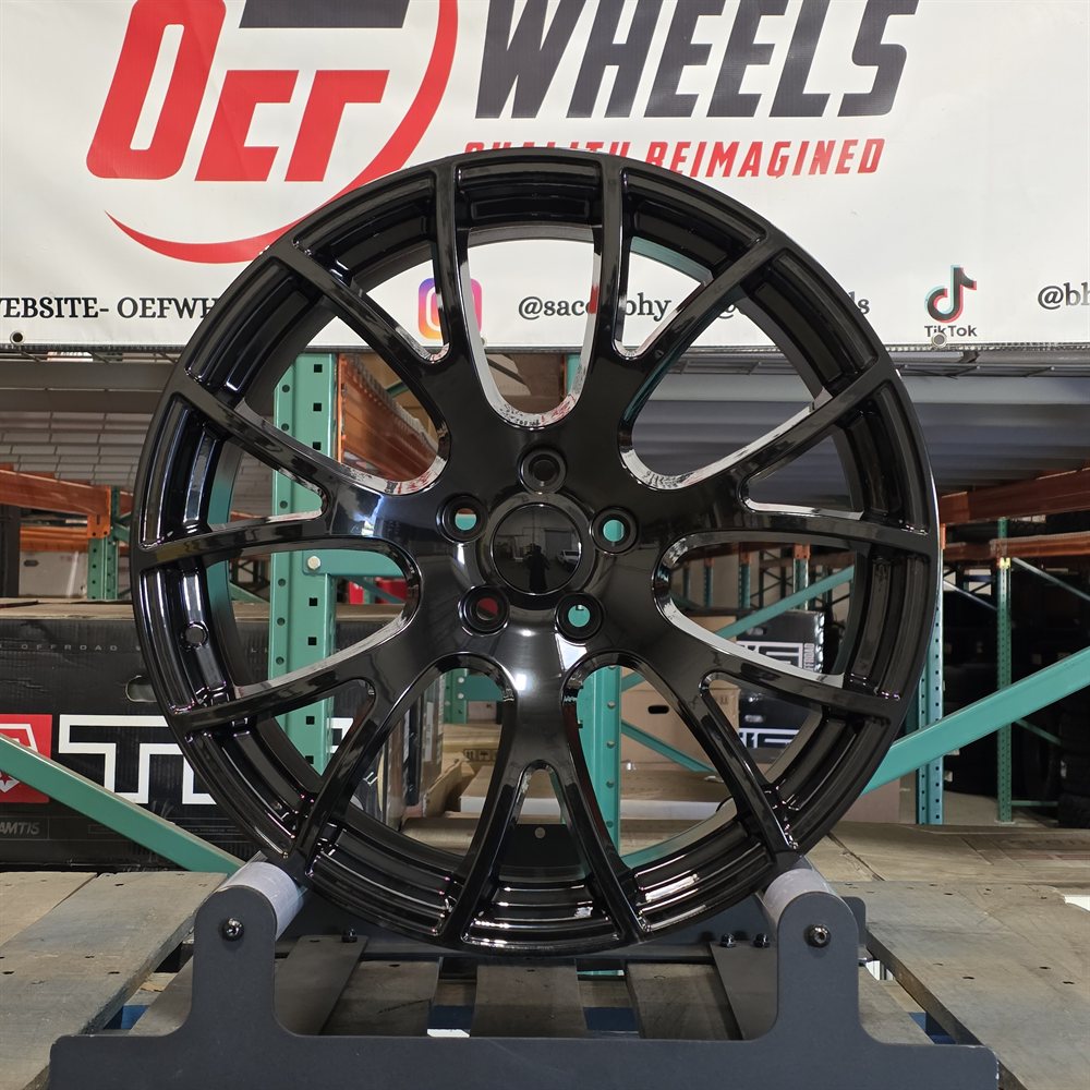 Dodge DG05 wheel — Gloss Black, Satin Black