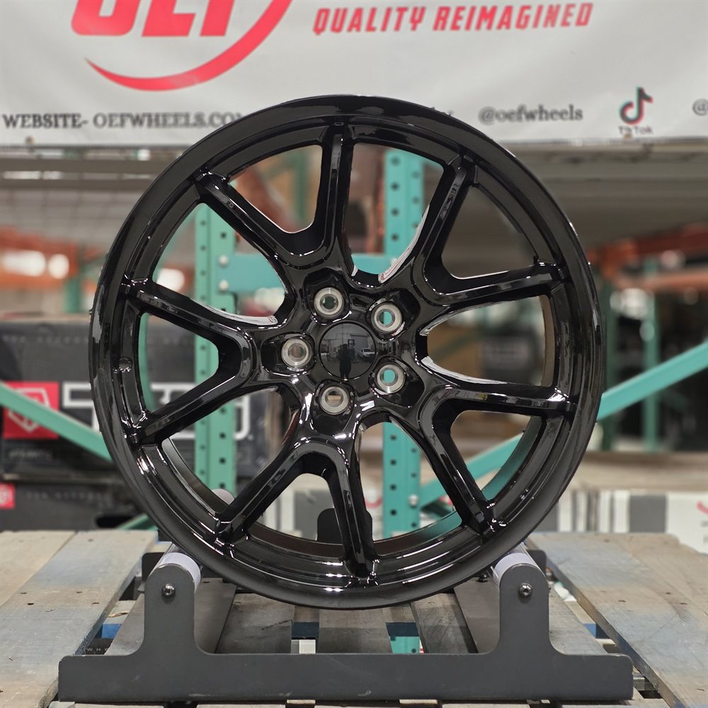 Dodge F010 wheel — Gloss Black, Satin Black