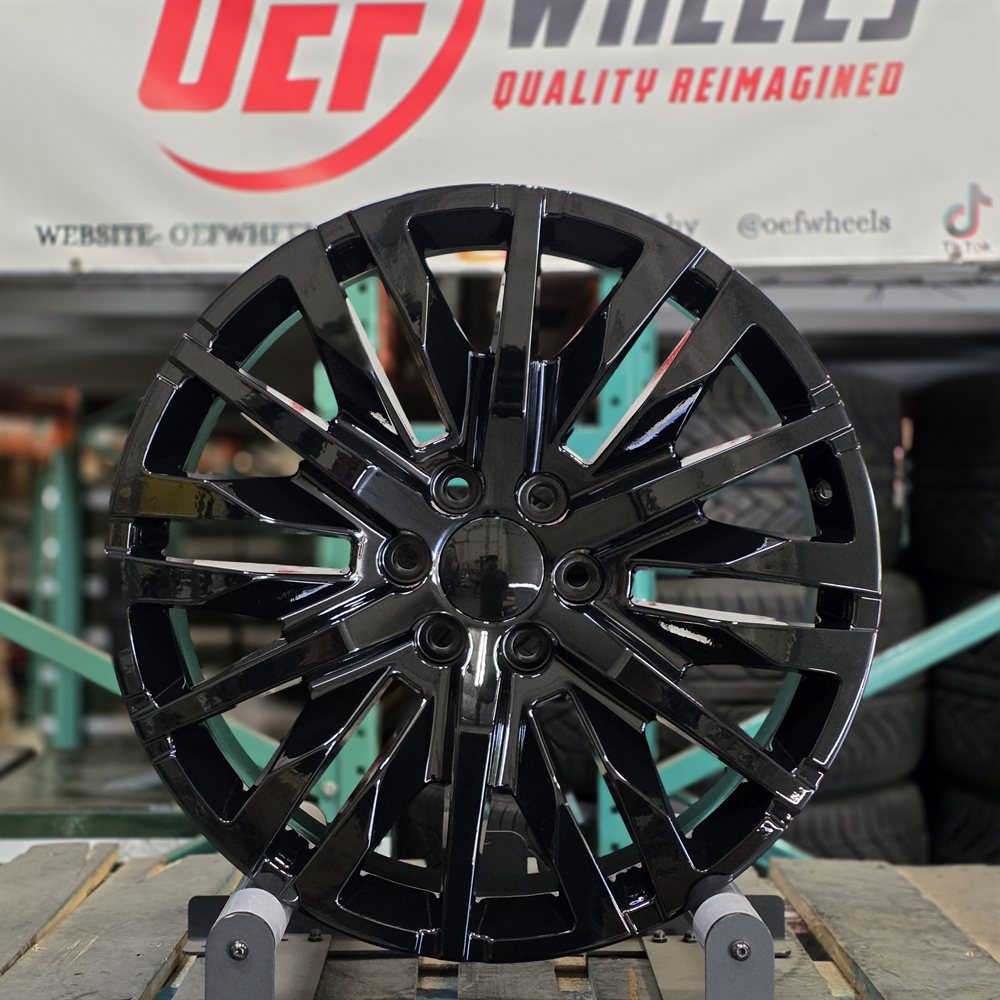 GMC G15 wheel — Chrome, Gloss Black