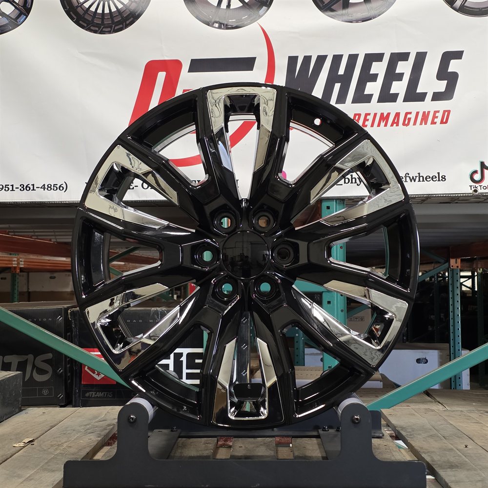 GMC G25 wheel — Black + Chrome Insert, Gunmetal + Chrome Insert